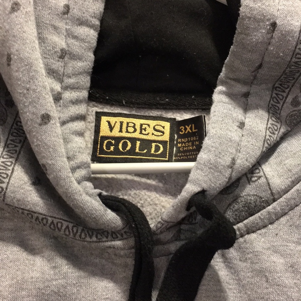 Vibes Gold Long Sweater - Grey